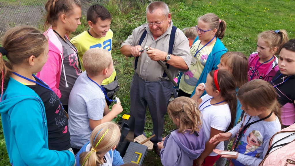 Półkolonie dla dzieci w klubie Łęg