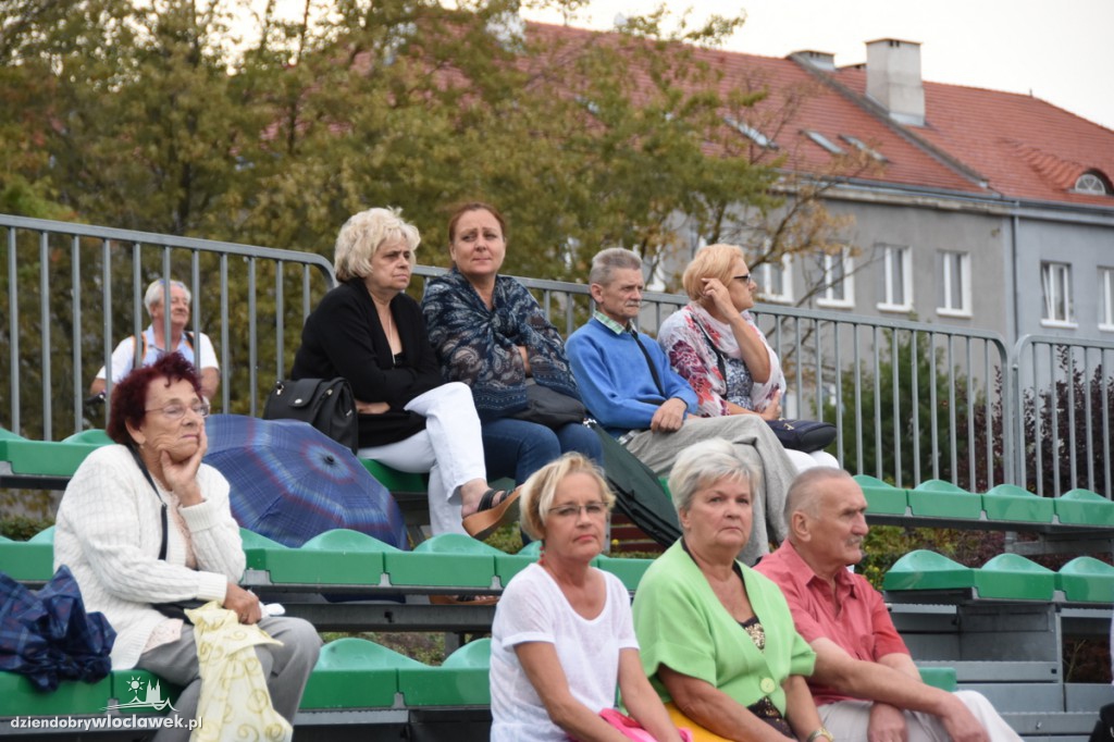 Cristal Band na pływającej scenie