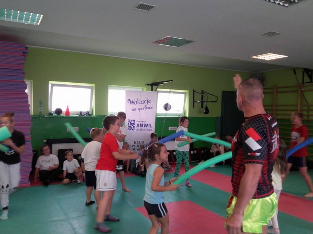 Trampolinowa przygoda z Anwilem