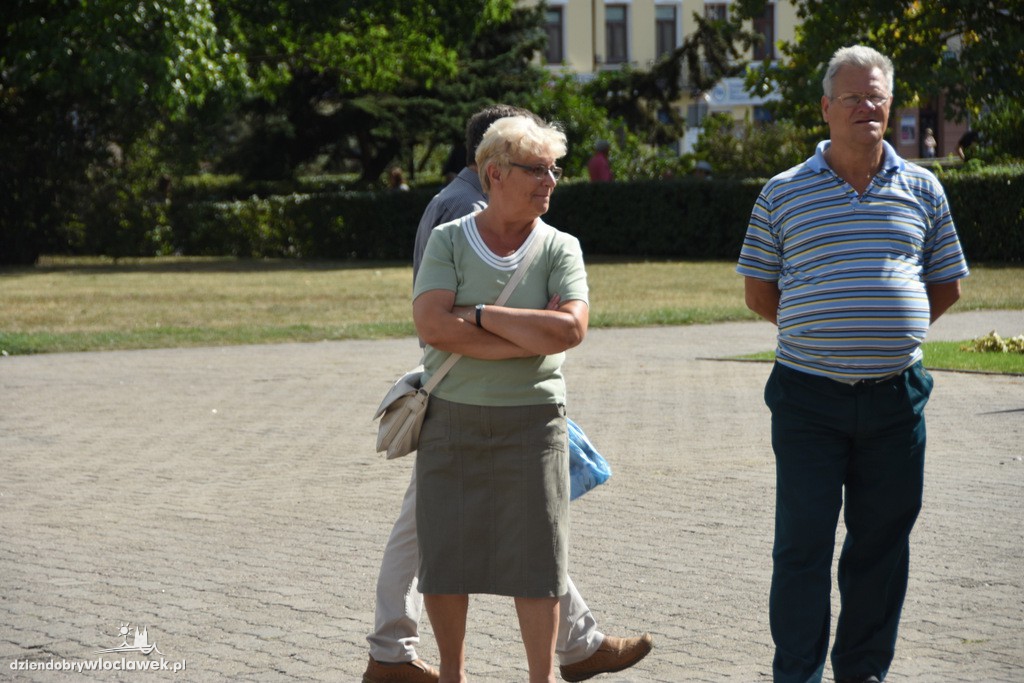 Impreza plenerowa na placu Wolności