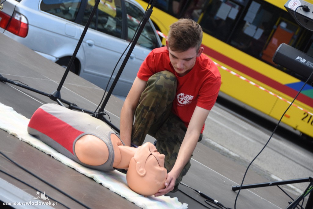 Impreza plenerowa na placu Wolności