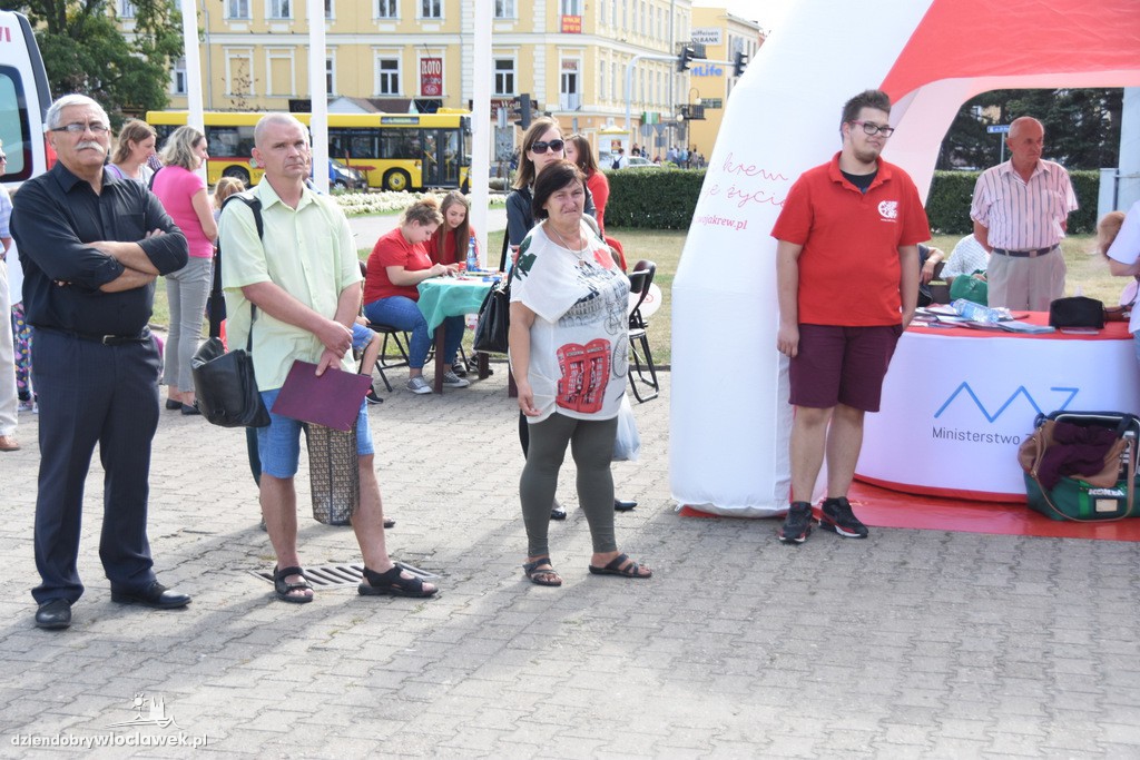 Impreza plenerowa na placu Wolności