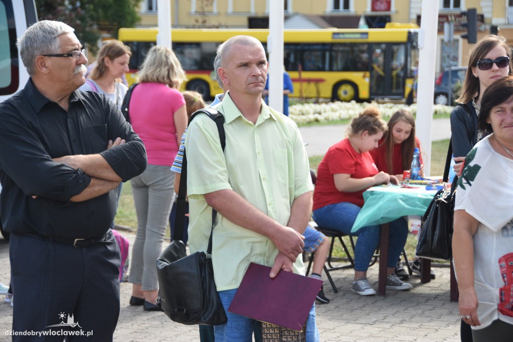 Impreza plenerowa na placu Wolności