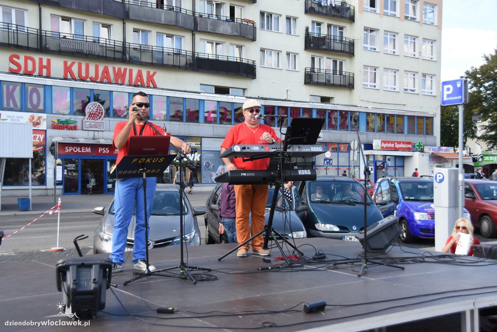 Impreza plenerowa na placu Wolności