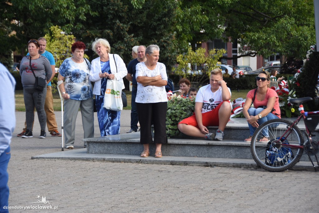 Impreza plenerowa na placu Wolności