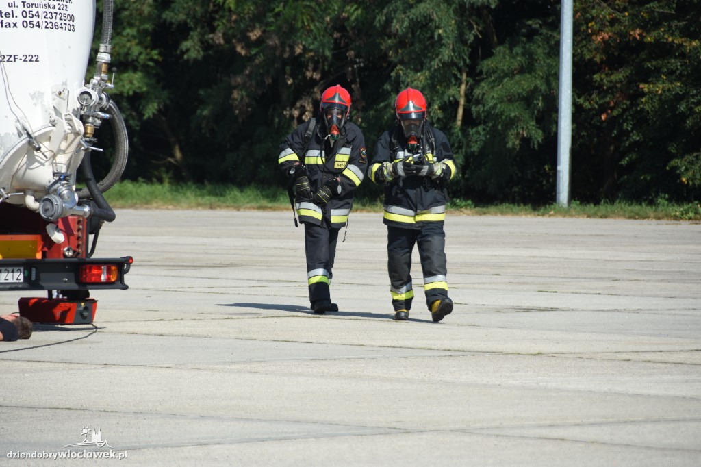 Zderzenie samochodu z cysterną