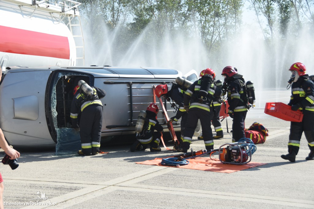 Zderzenie samochodu z cysterną