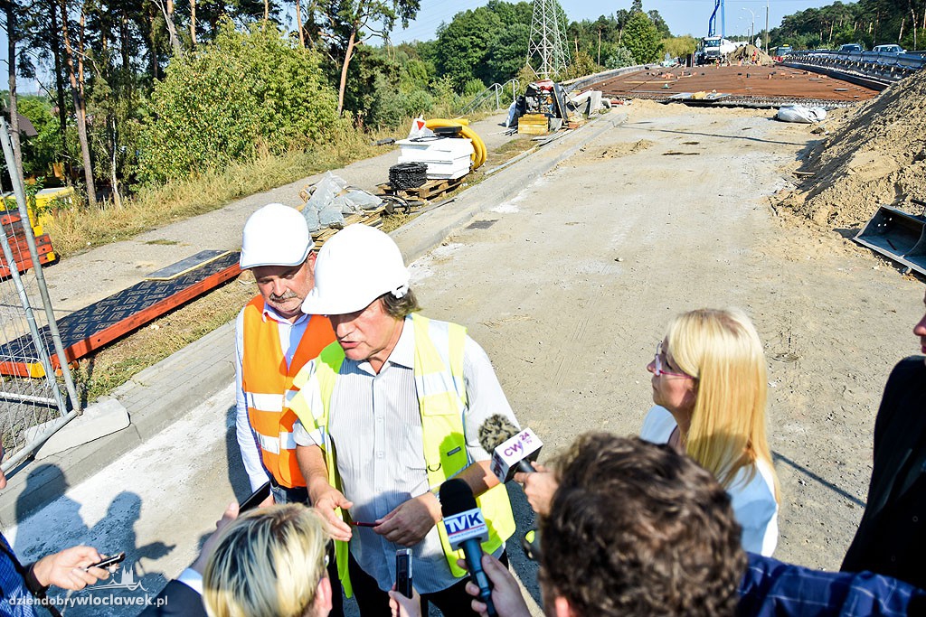 Trwa remont wiaduktu na al. Kazimierza Wlk.
