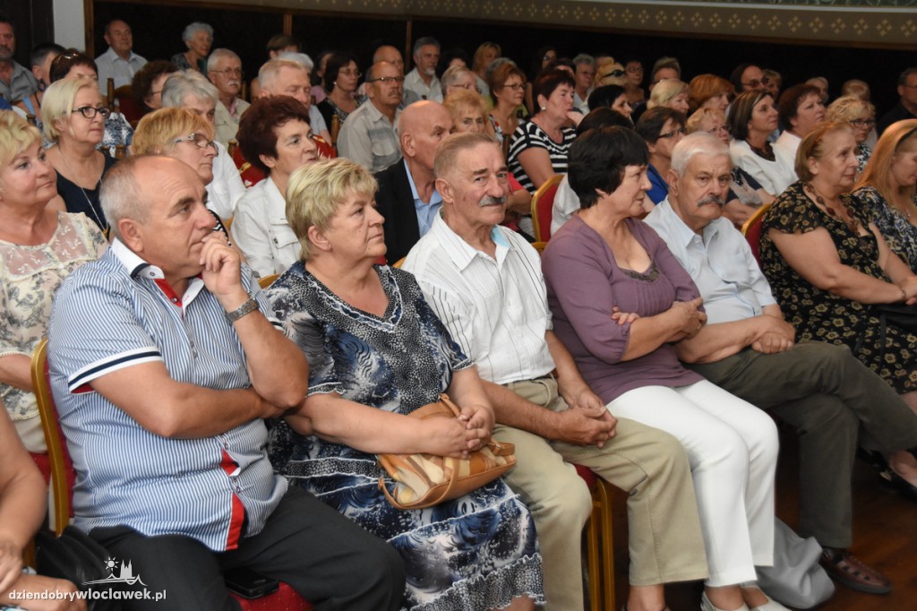 Szalom w Sekretnym Ogrodzie