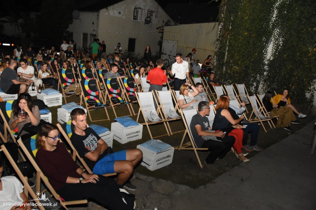 Kino plenerowe na Szpichlernej