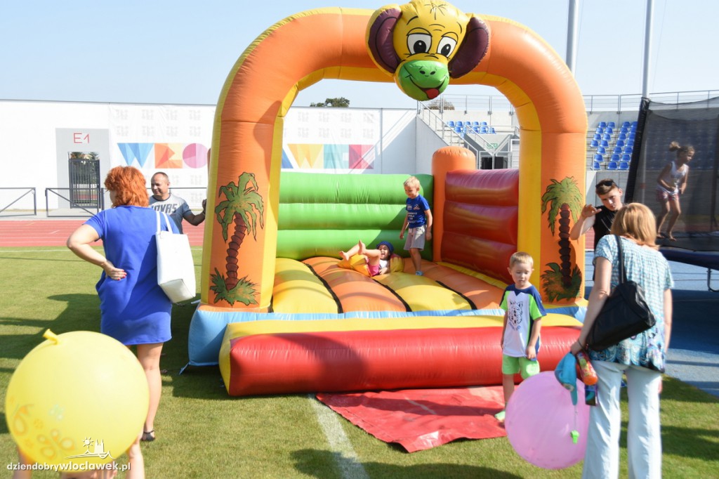 Piknik dla dzieci na stadionie