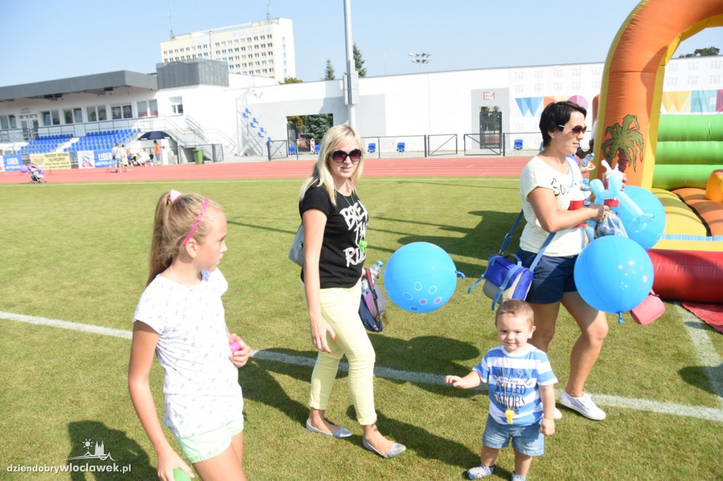 Piknik dla dzieci na stadionie