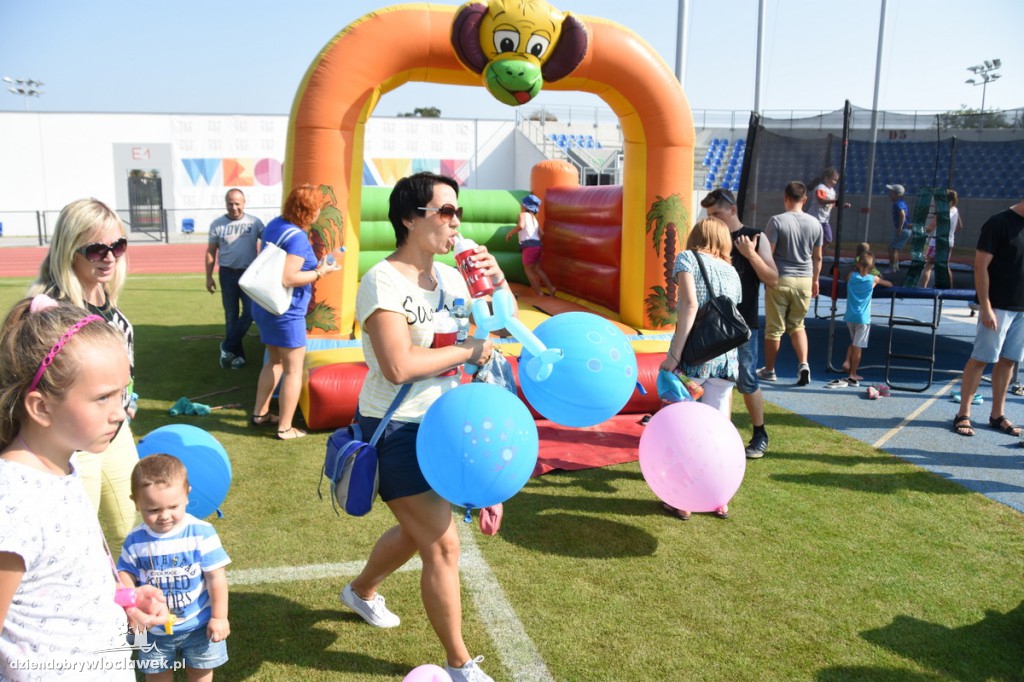 Piknik dla dzieci na stadionie