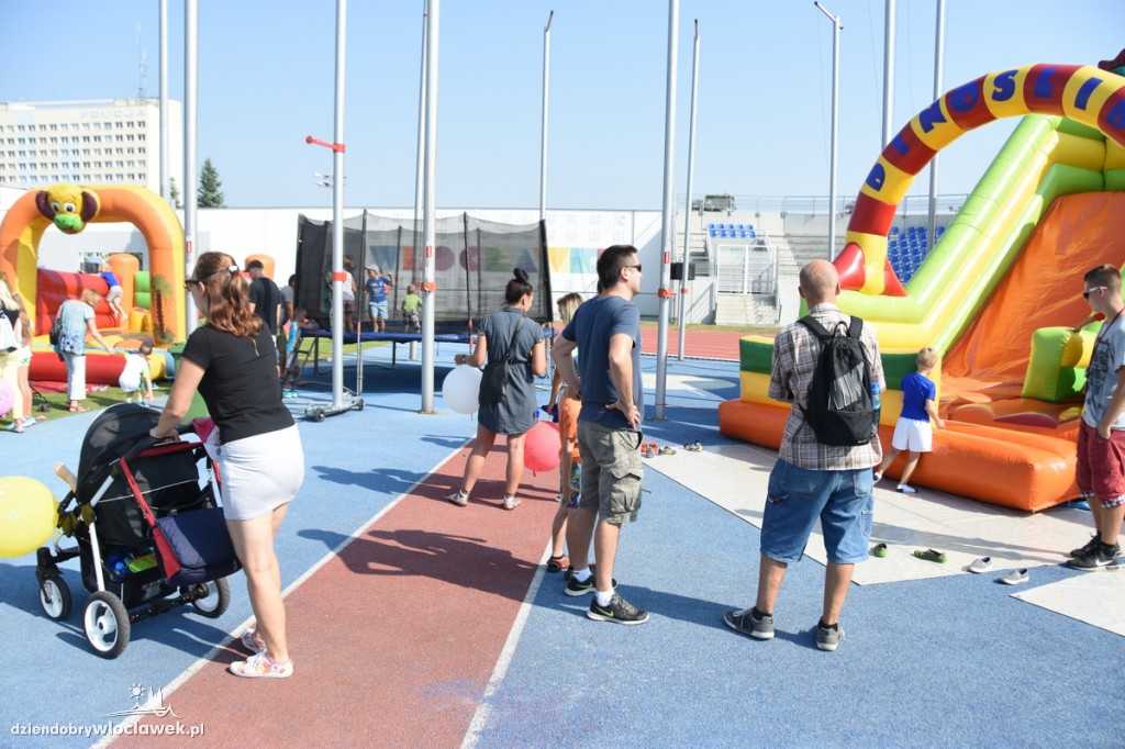 Piknik dla dzieci na stadionie