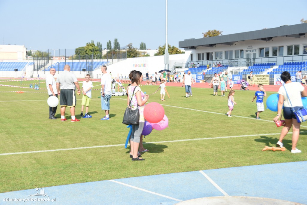Piknik dla dzieci na stadionie