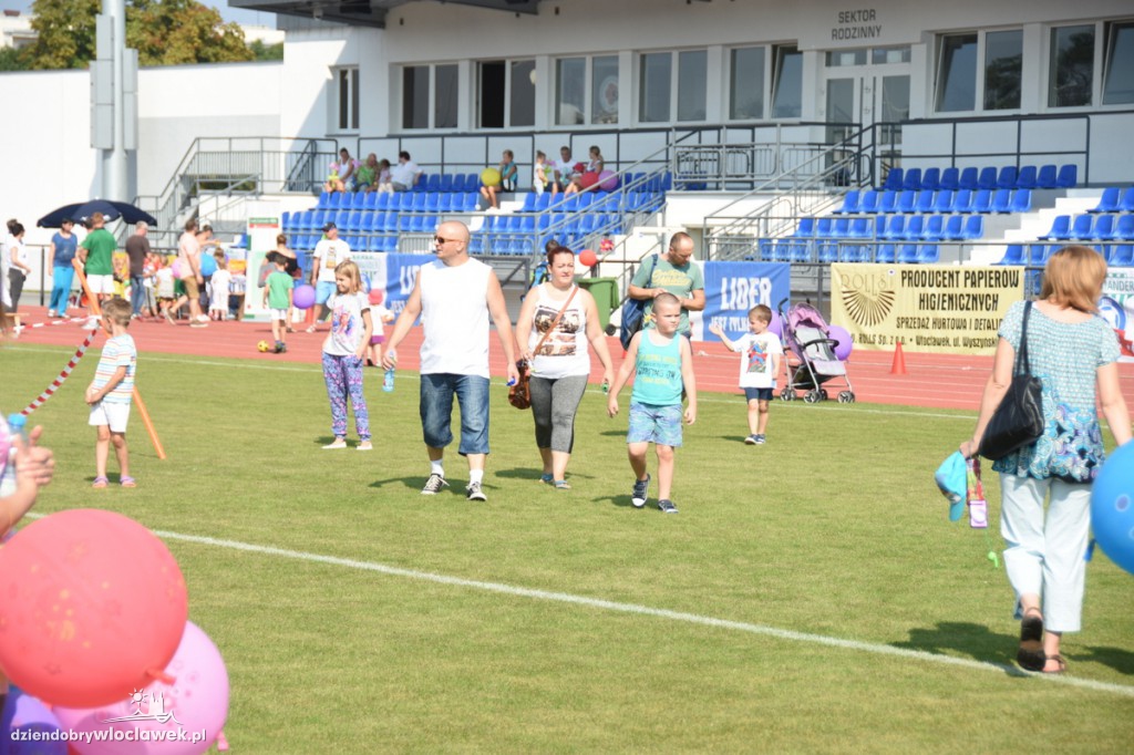 Piknik dla dzieci na stadionie