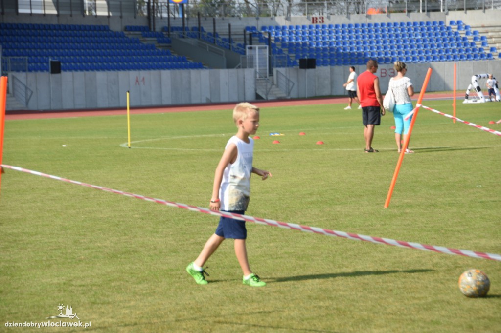 Piknik dla dzieci na stadionie