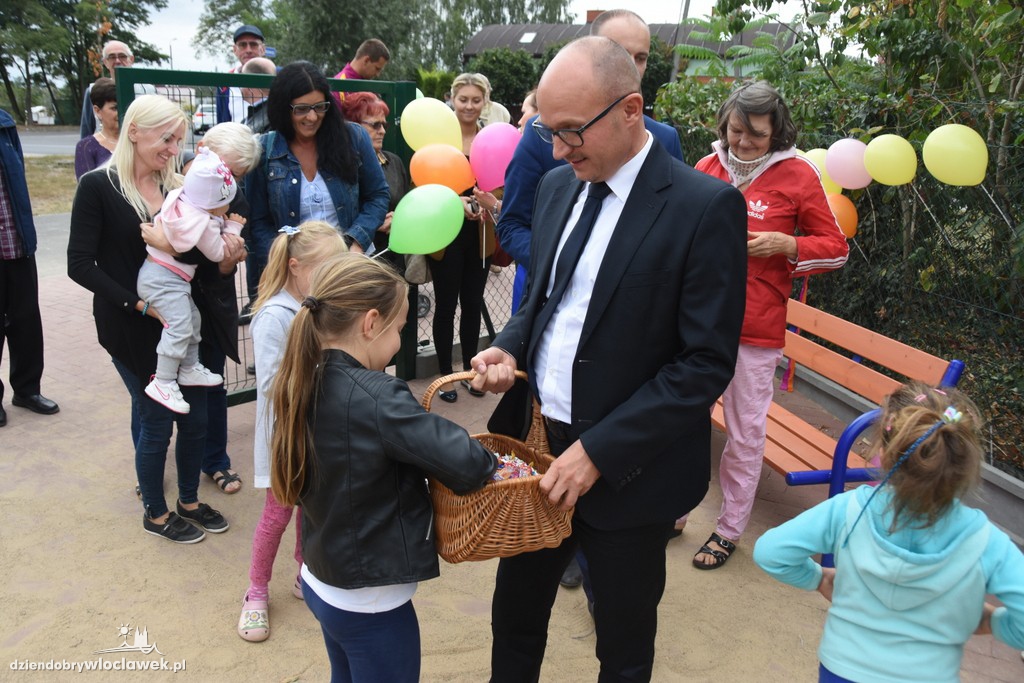 Otwarcie placu zabaw na Zawiślu