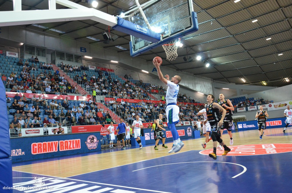 KBC 2016: Anwil - Dolphins