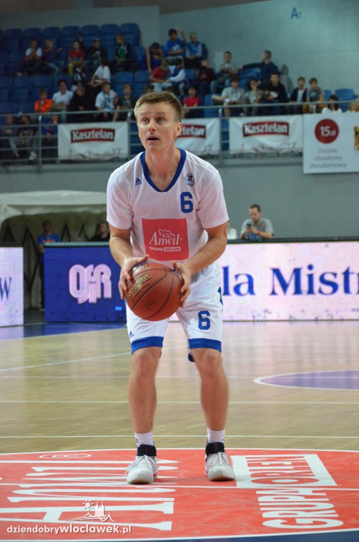 KBC 2016: Anwil - Dolphins