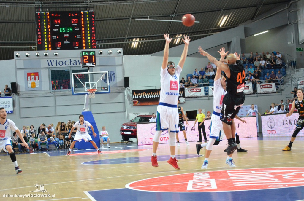 KBC 2016: Anwil - Dolphins