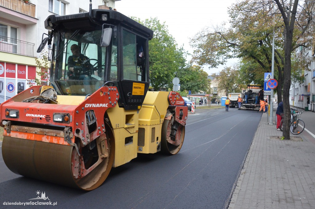 Nowy asfalt na Św. Antoniego