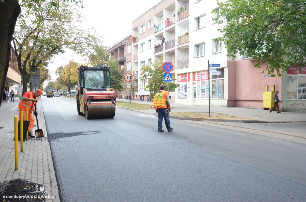 Nowy asfalt na Św. Antoniego