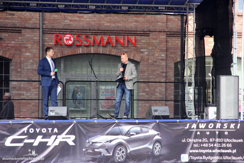 Premiera Toyoty C-HR