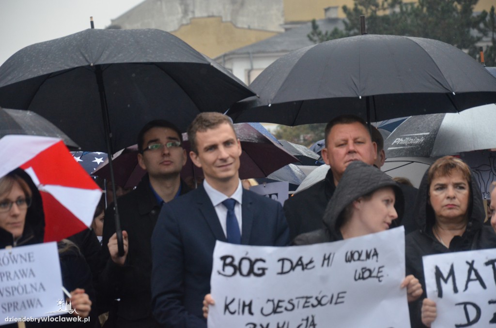#czarnyprotest we Włocławku