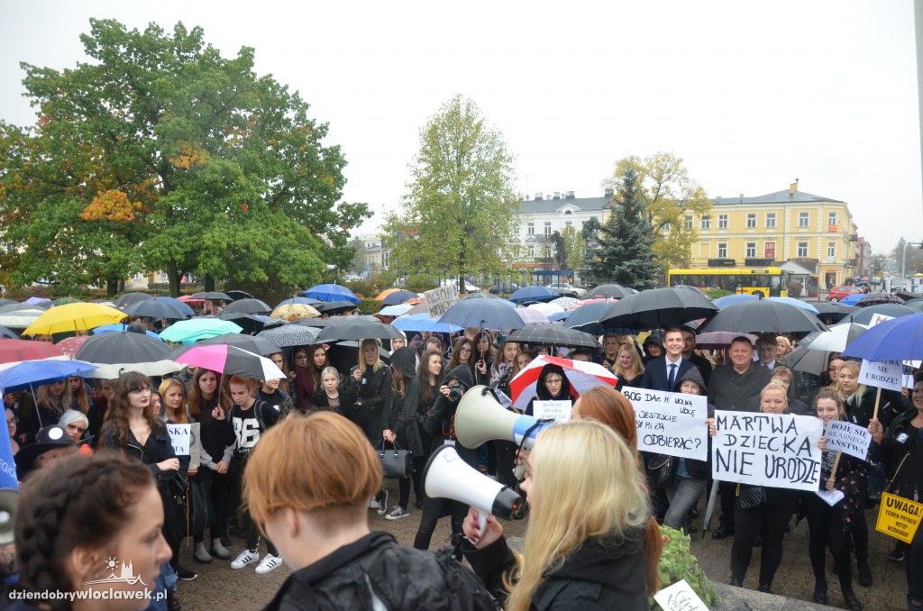 #czarnyprotest we Włocławku