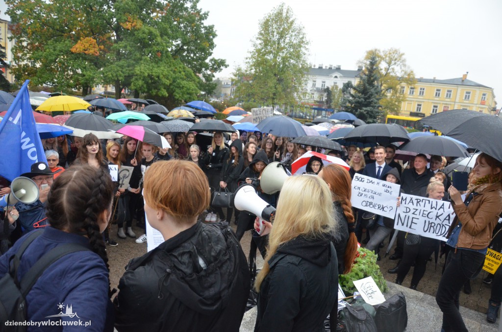 #czarnyprotest we Włocławku