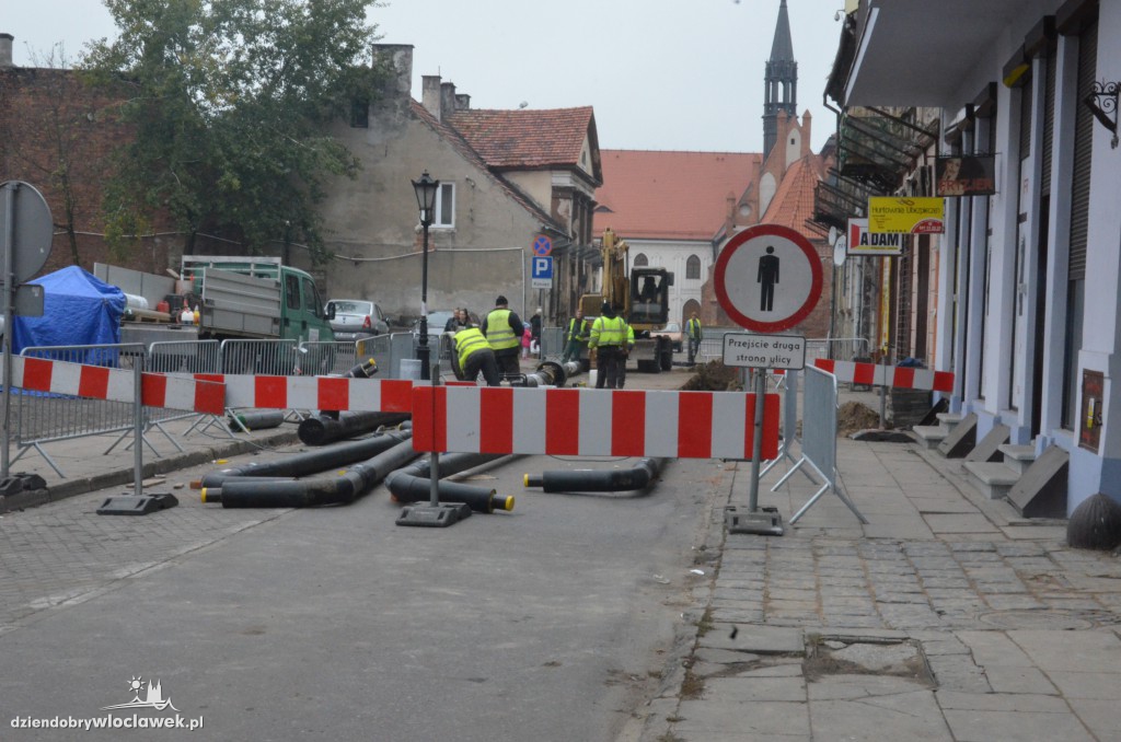 Budowa ciepłociągu w ulicy Cyganka