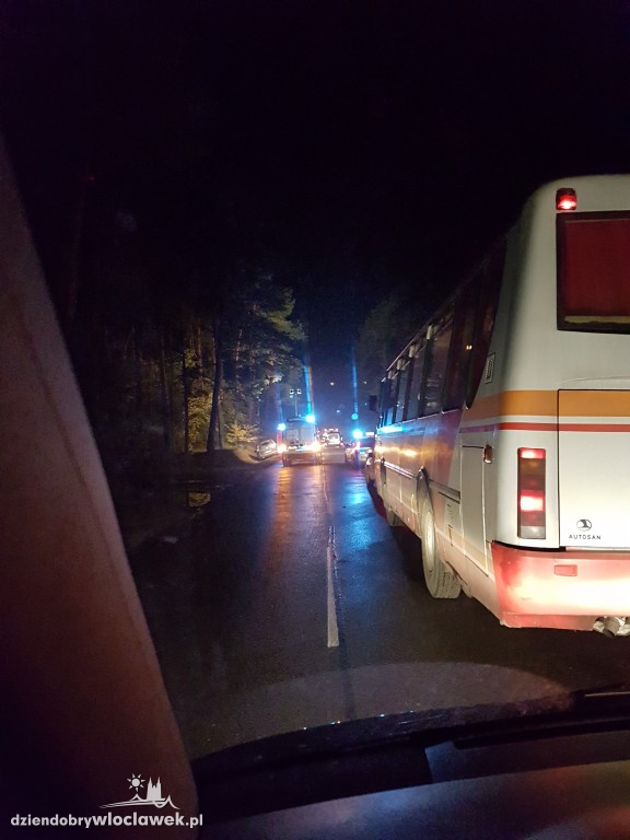 Czołowe zderzenie w pobliżu szpitala
