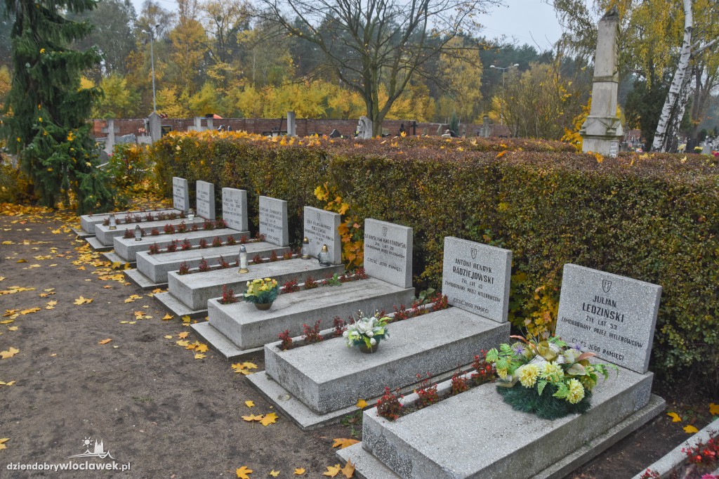 Młodzież pamięta o zasłużonych