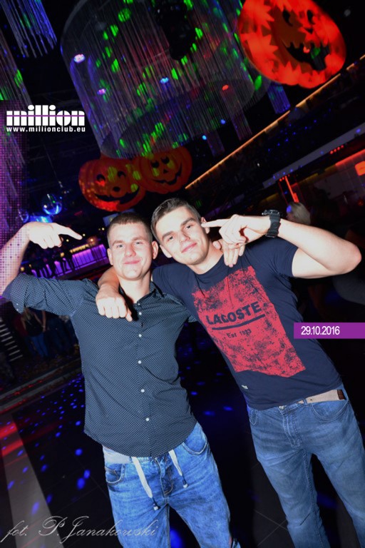 Sobotnia impreza w klubie Million