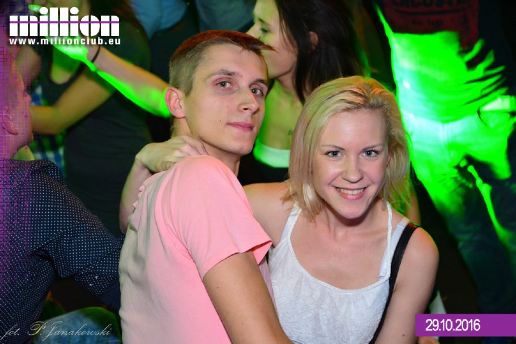 Sobotnia impreza w klubie Million