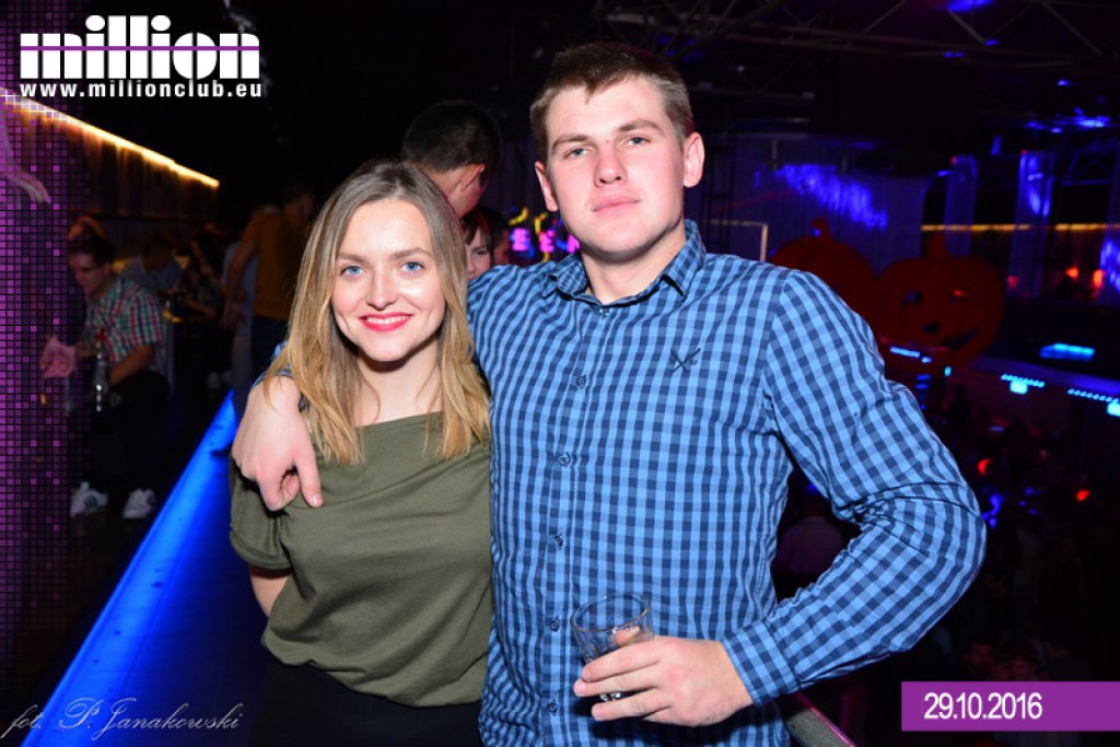 Sobotnia impreza w klubie Million