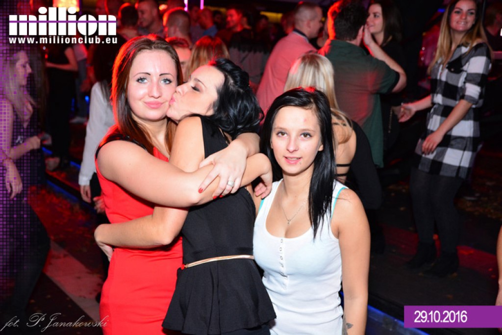 Sobotnia impreza w klubie Million