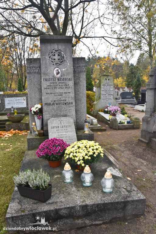 Władze miasta na cmentarzu przy Chopina