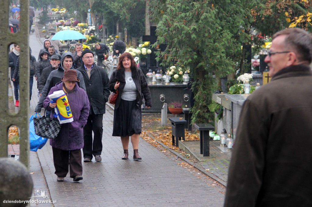 1.11 na Cmentarzu Komunalnym