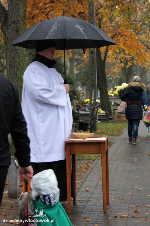 1.11 na Cmentarzu Komunalnym