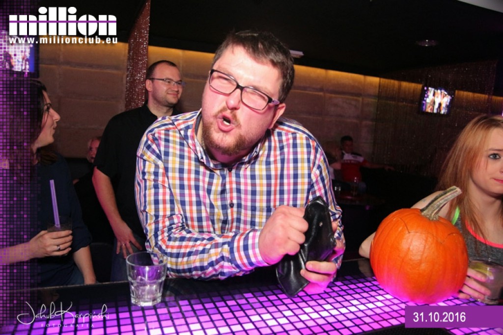 Halloweenowa impreza w Millionie