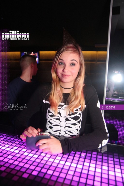 Halloweenowa impreza w Millionie