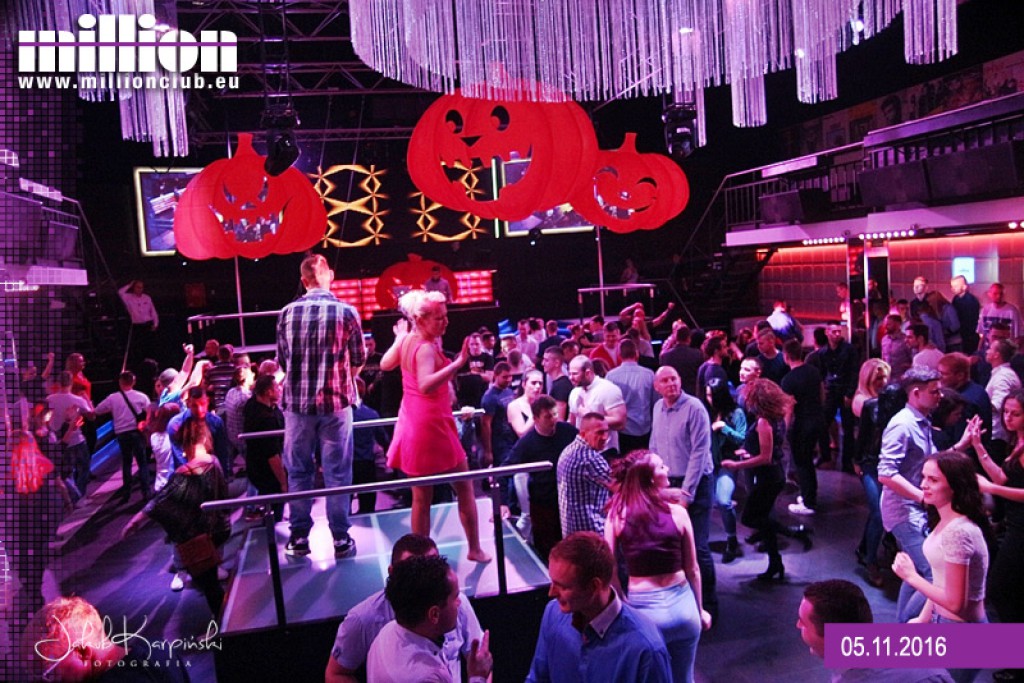 Sobotnia noc w klubie Million
