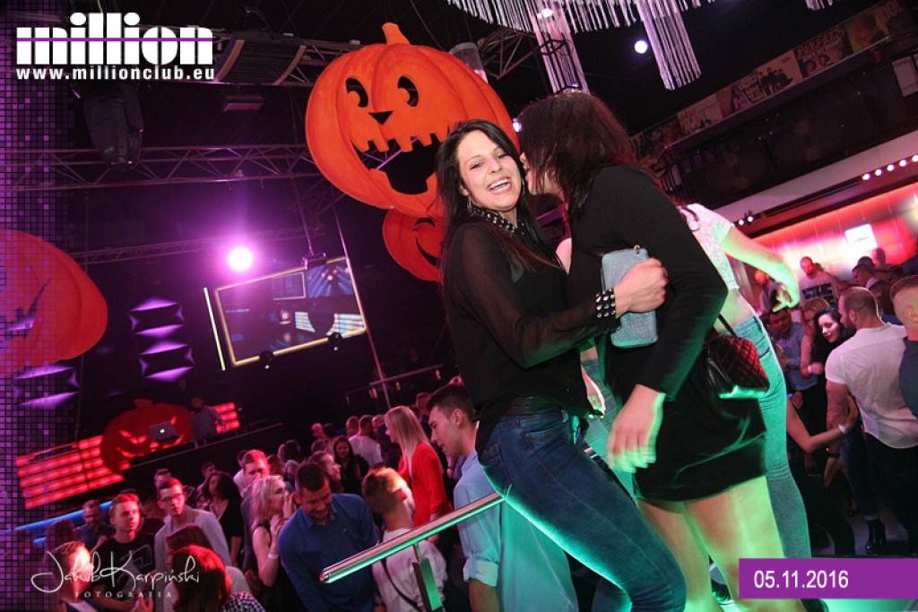 Sobotnia noc w klubie Million