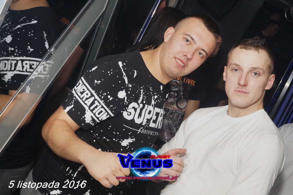 Gorąca noc w klubie Venus