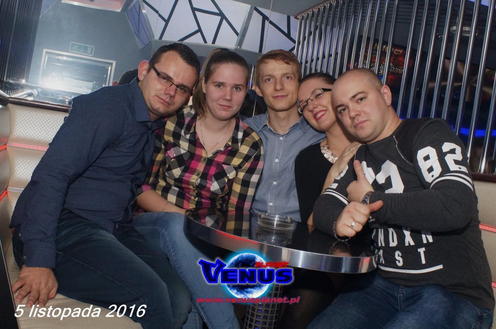 Gorąca noc w klubie Venus