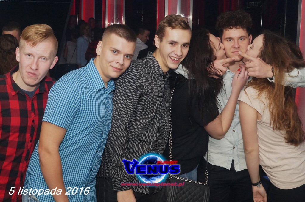 Gorąca noc w klubie Venus