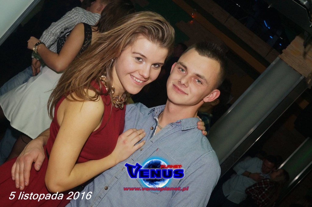 Gorąca noc w klubie Venus