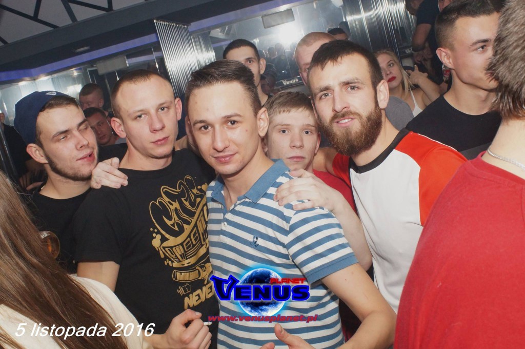 Gorąca noc w klubie Venus